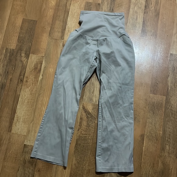 Maternity Pants Bundle - Picture 5 of 6